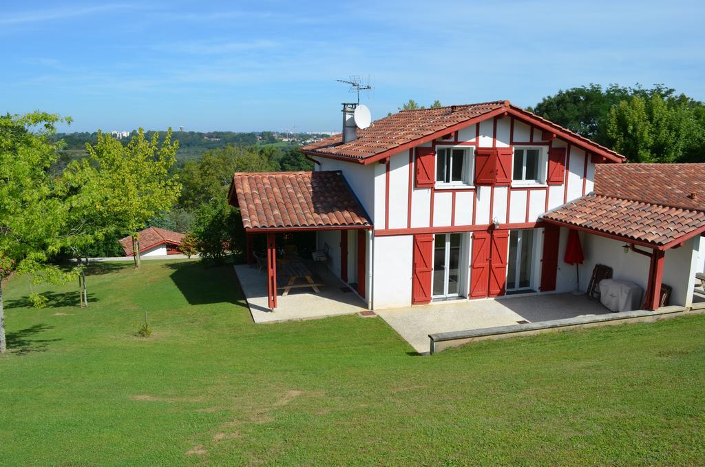 Les Villas D'Harri-Xuria Saint-Pierre-dʼIrube Exteriör bild